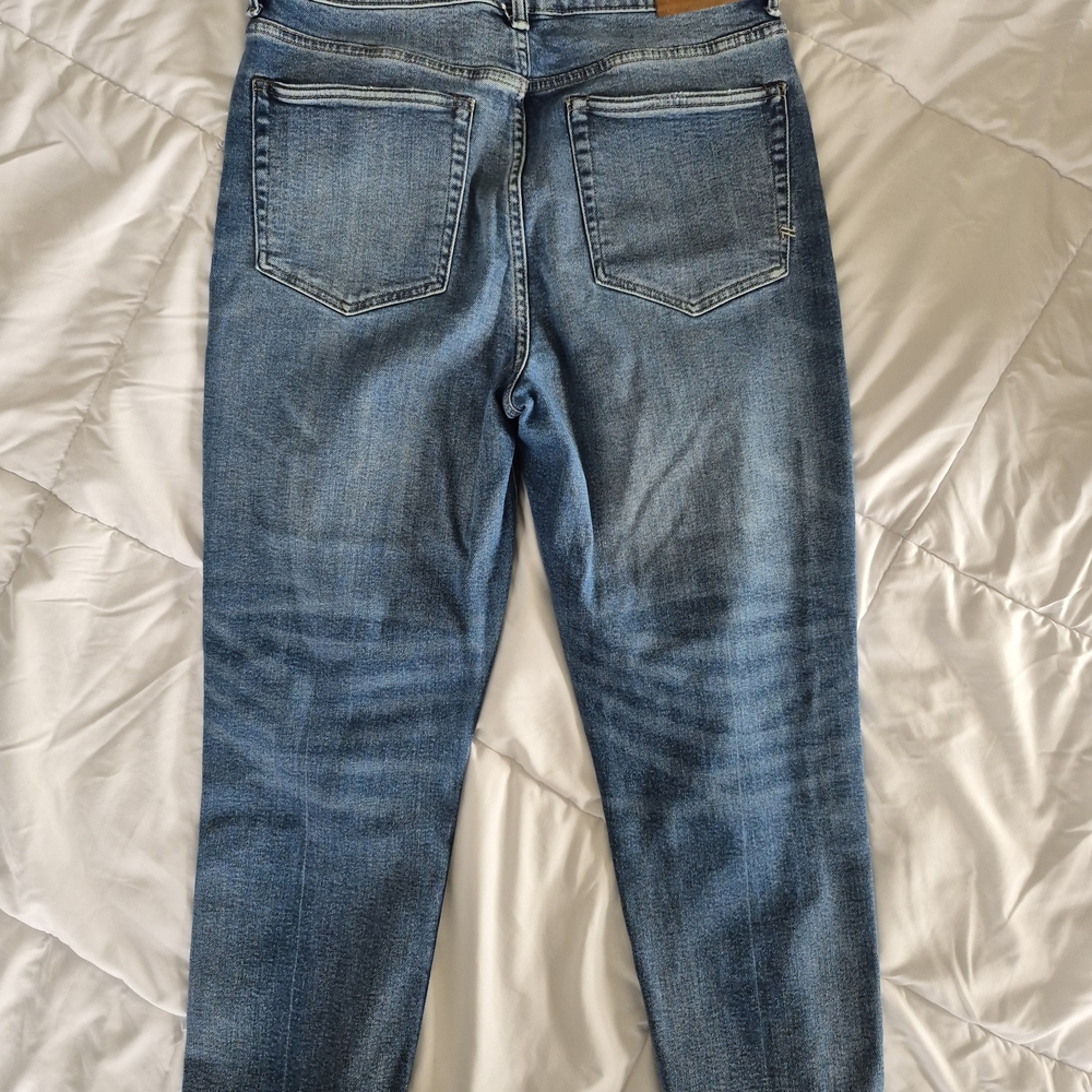 AE77 Premium Mom Jean - Picture 2 of 7